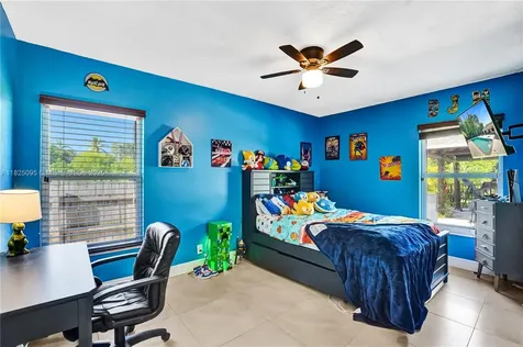 2171 NW 123rd Avenue Plantation FL 33323