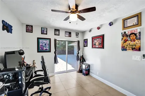 2171 NW 123rd Avenue Plantation FL 33323