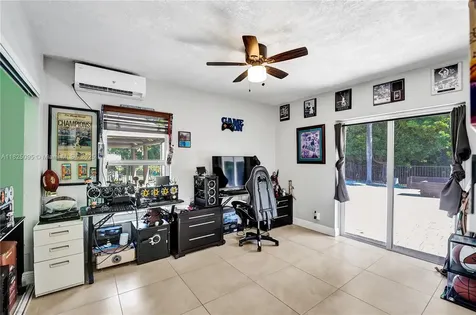 2171 NW 123rd Avenue Plantation FL 33323
