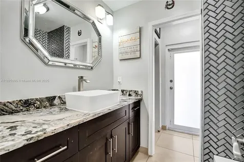2171 NW 123rd Avenue Plantation FL 33323