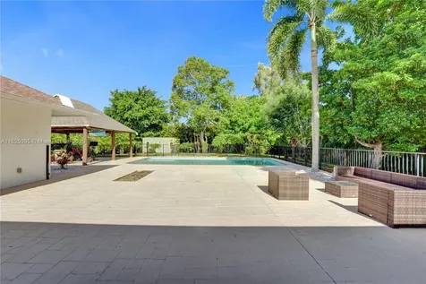 2171 NW 123rd Avenue Plantation FL 33323