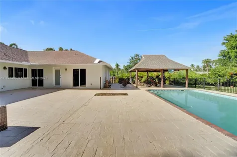 2171 NW 123rd Avenue Plantation FL 33323