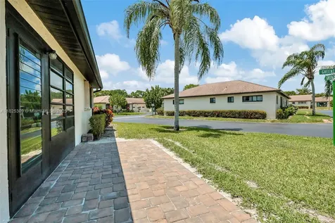 4764 Greentree Crescent Boynton Beach FL 33436