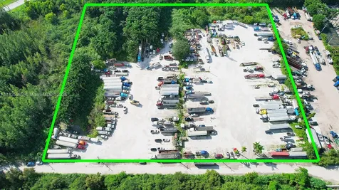 16120 NW 127th Avenue Hialeah FL 33018