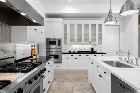 7415 SW 49th Place Miami FL 33143