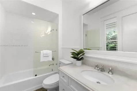 7415 SW 49th Place Miami FL 33143