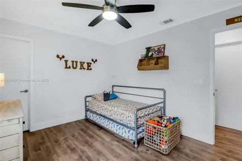 15904 W Wind Circle Sunrise FL 33326