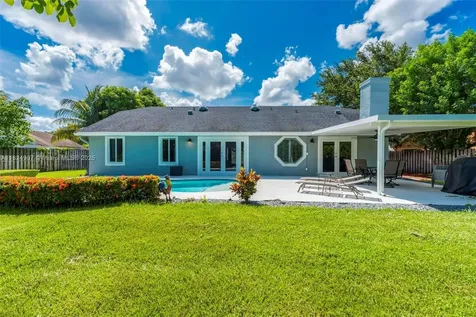 15904 W Wind Circle Sunrise FL 33326