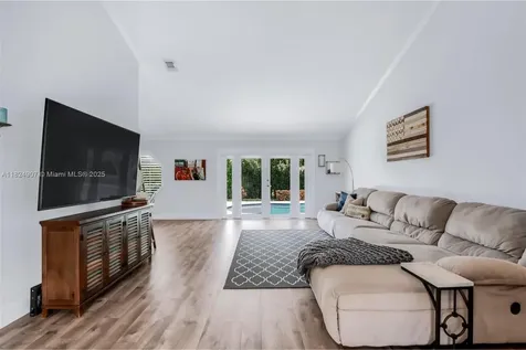 15904 W Wind Circle Sunrise FL 33326