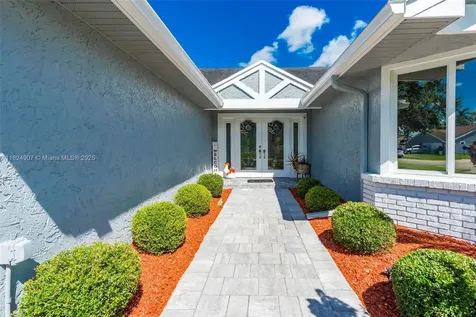 15904 W Wind Circle Sunrise FL 33326