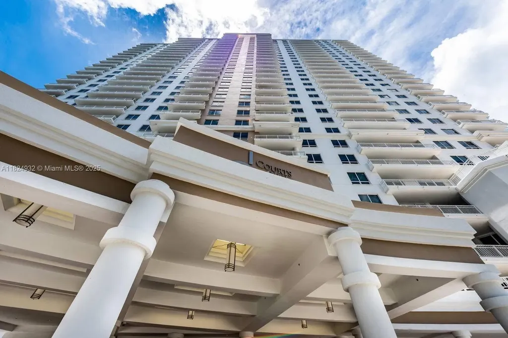 801 Brickell Key Boulevard Miami FL 33131