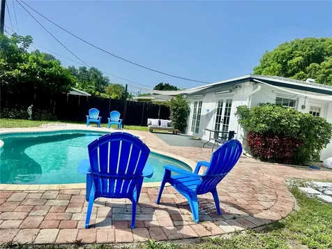4861 NE 8th Avenue Oakland Park FL 33334