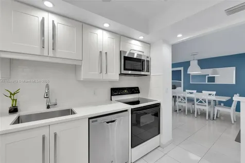 2000 S Ocean Boulevard Lauderdale By The Sea FL 33062