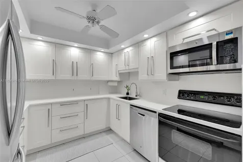 2000 S Ocean Boulevard Lauderdale By The Sea FL 33062