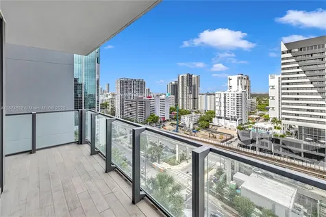 88 SW 7th Street Miami FL 33130