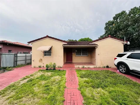520 NW 23rd Avenue Miami FL 33125