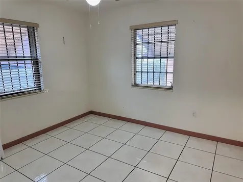 520 NW 23rd Avenue Miami FL 33125