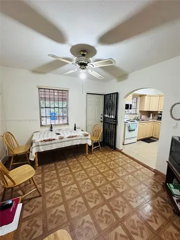 520 NW 23rd Avenue Miami FL 33125