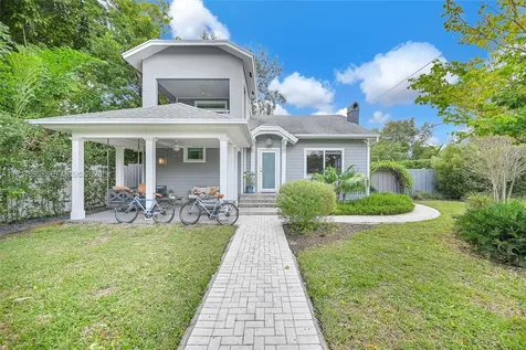 150 NE 50 Miami FL 33137