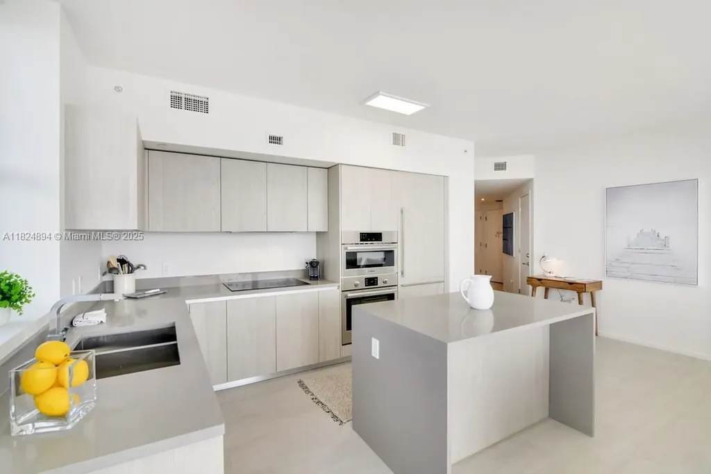 4010 S Ocean Drive Hollywood FL 33019