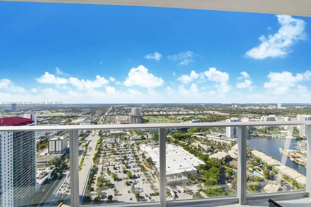 4010 S Ocean Drive Hollywood FL 33019
