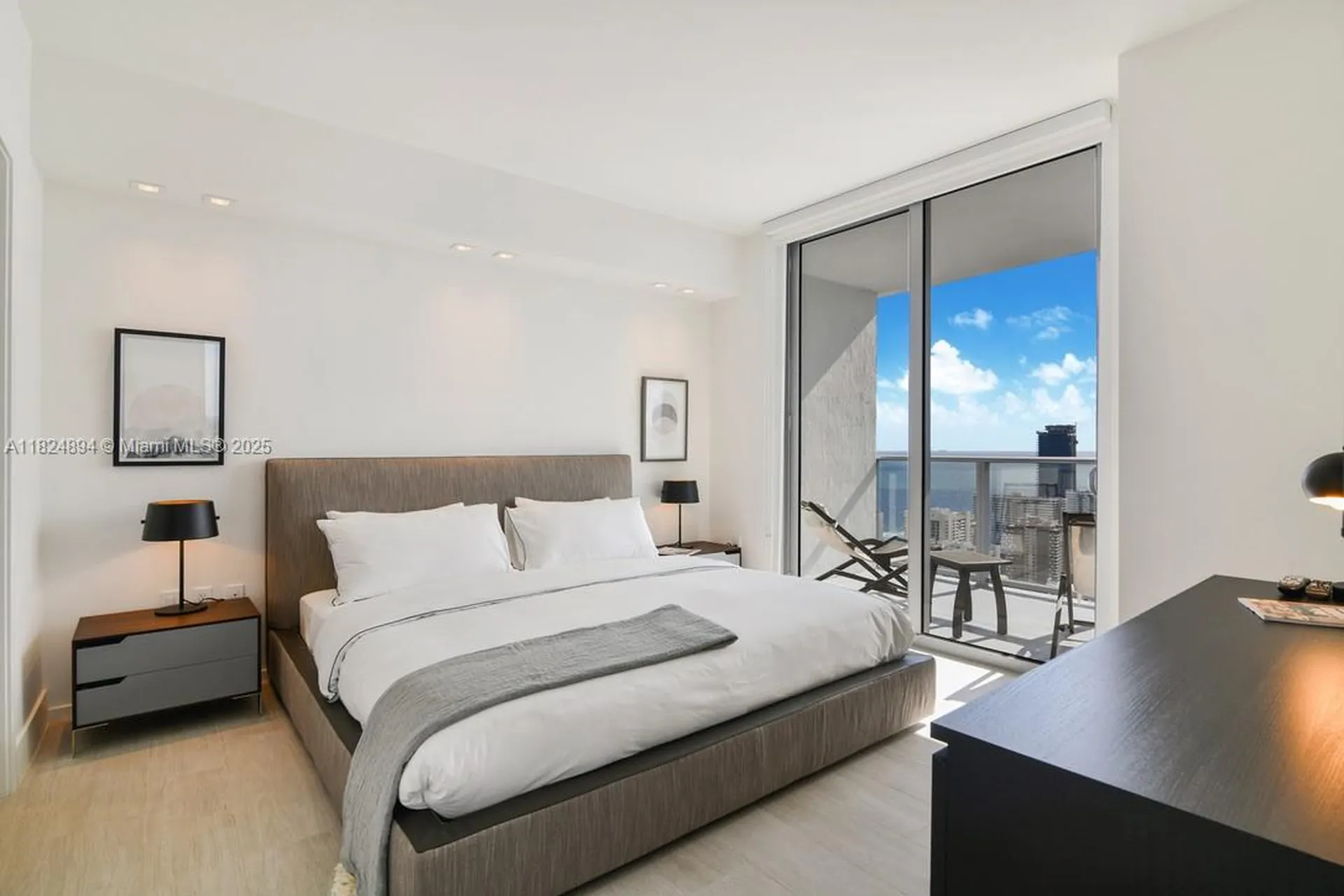 4010 S Ocean Drive Hollywood FL 33019