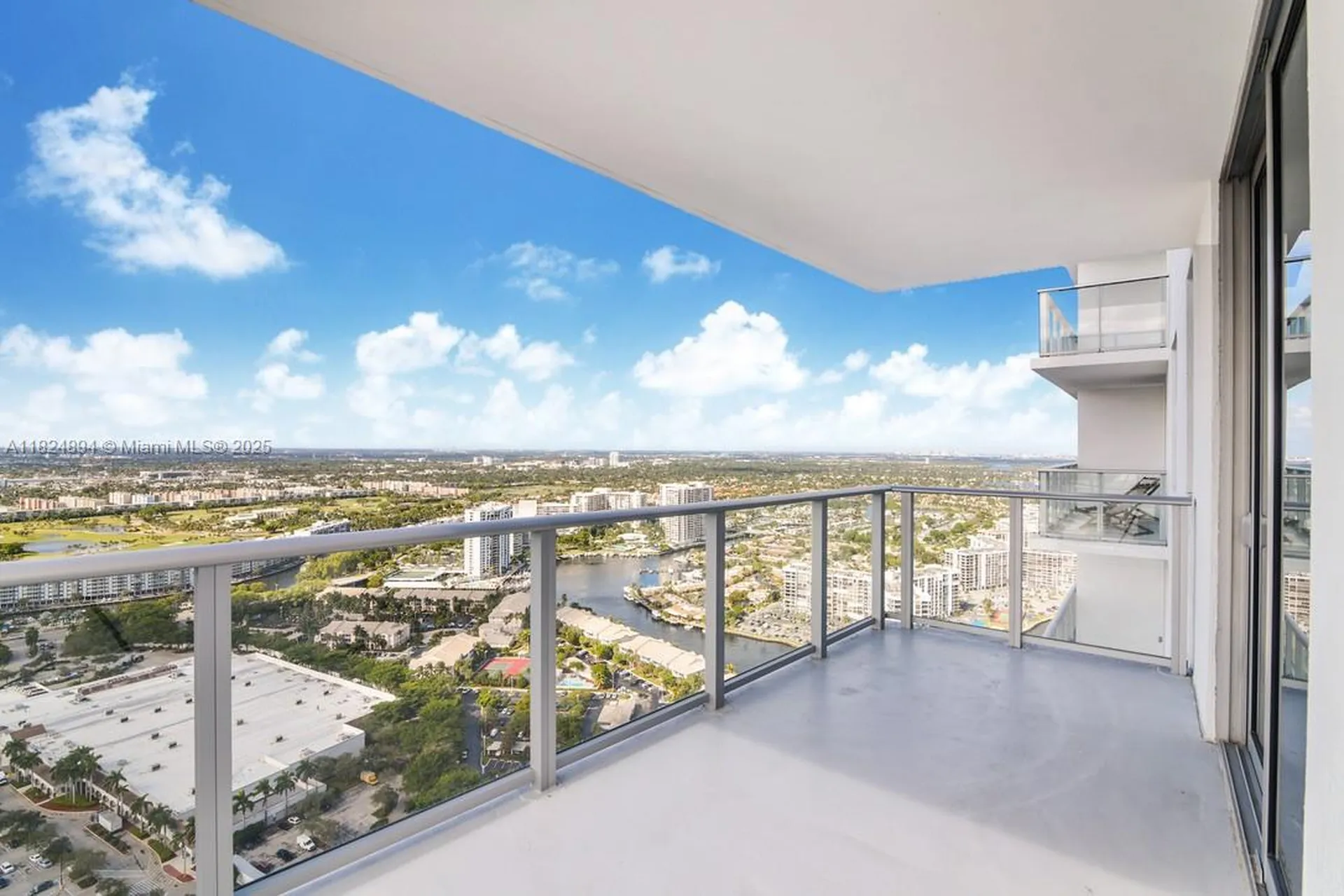 4010 S Ocean Drive Hollywood FL 33019