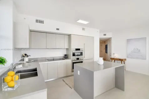 4010 S Ocean Drive Hollywood FL 33019