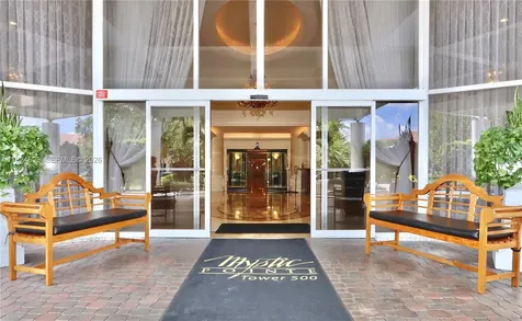 3530 Mystic Pointe Drive Aventura FL 33180