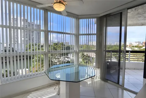 3530 Mystic Pointe Drive Aventura FL 33180