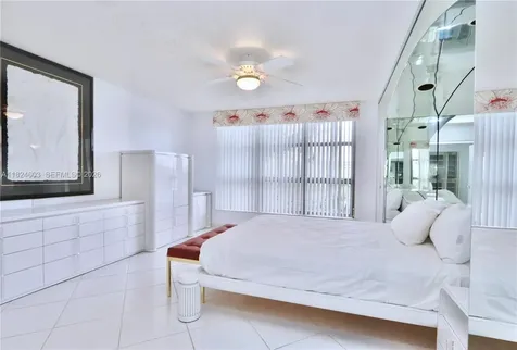 3530 Mystic Pointe Drive Aventura FL 33180