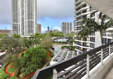 3530 Mystic Pointe Drive Aventura FL 33180