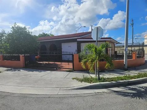 2327 SW 1st Street Miami FL 33135