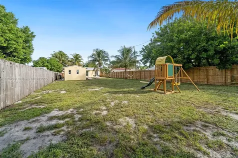 2714 Fillmore Street Hollywood FL 33020