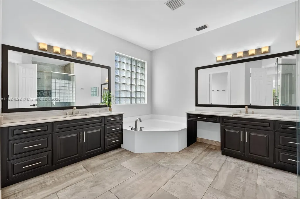 467 NW 120th Drive Coral Springs FL 33071