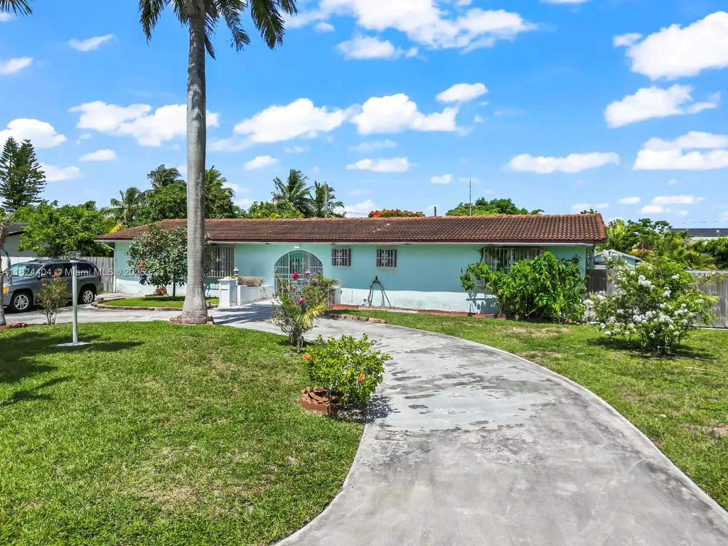 17430 SW 92nd Court Palmetto Bay FL 33157