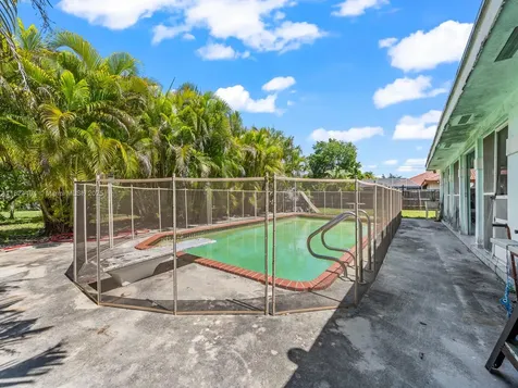 17430 SW 92nd Court Palmetto Bay FL 33157