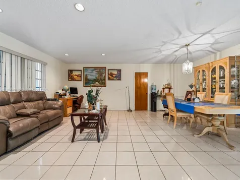 17430 SW 92nd Court Palmetto Bay FL 33157