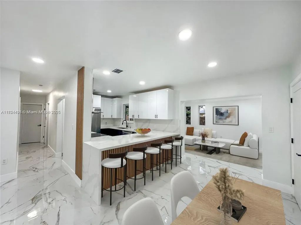 6900 SW 2nd Street Pembroke Pines FL 33023