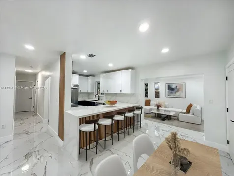 6900 SW 2nd Street Pembroke Pines FL 33023