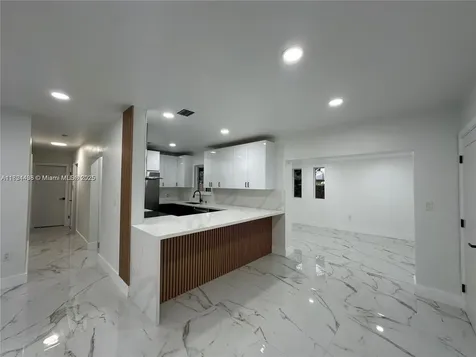 6900 SW 2nd Street Pembroke Pines FL 33023