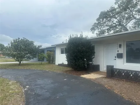 6900 SW 2nd Street Pembroke Pines FL 33023