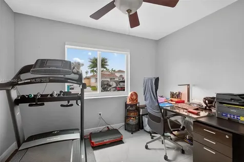 8905 NW 112th Street Hialeah Gardens FL 33018