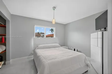 8905 NW 112th Street Hialeah Gardens FL 33018