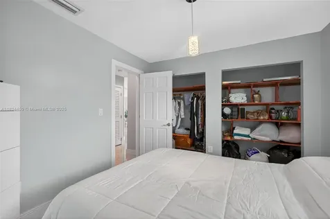 8905 NW 112th Street Hialeah Gardens FL 33018