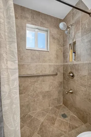 8905 NW 112th Street Hialeah Gardens FL 33018