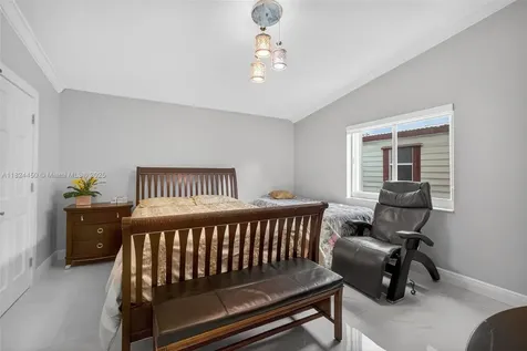 8905 NW 112th Street Hialeah Gardens FL 33018