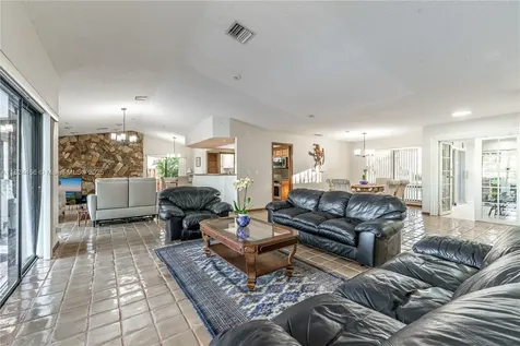 1460 NW 99th Avenue Plantation FL 33322