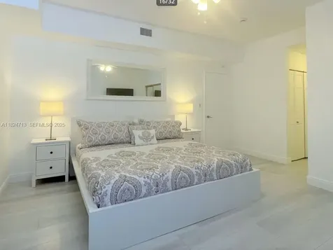 326 Harrison Street Hollywood FL 33019