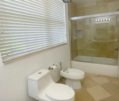 326 Harrison Street Hollywood FL 33019